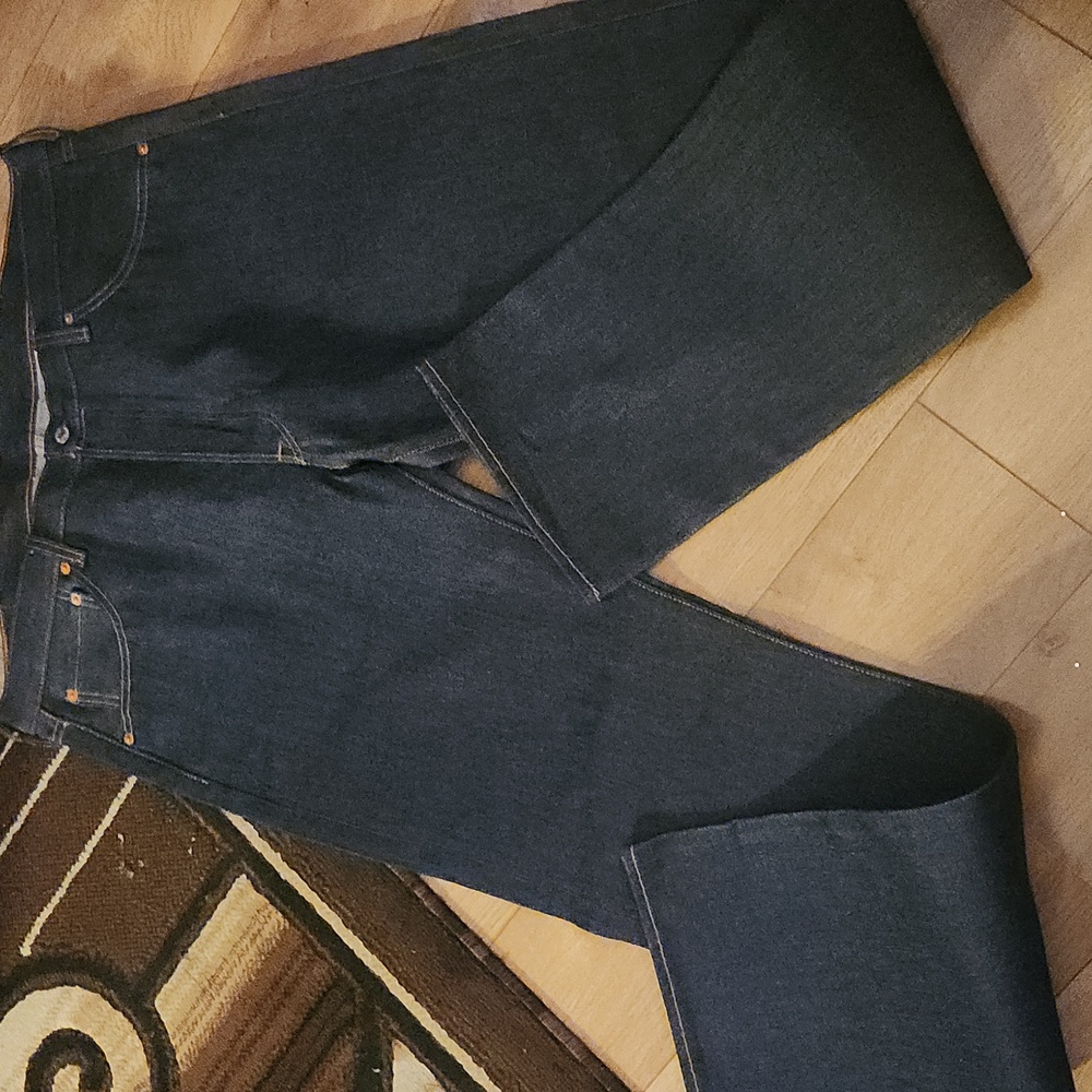 NWOT Levi's Classic Straight Mens Blue Jeans
